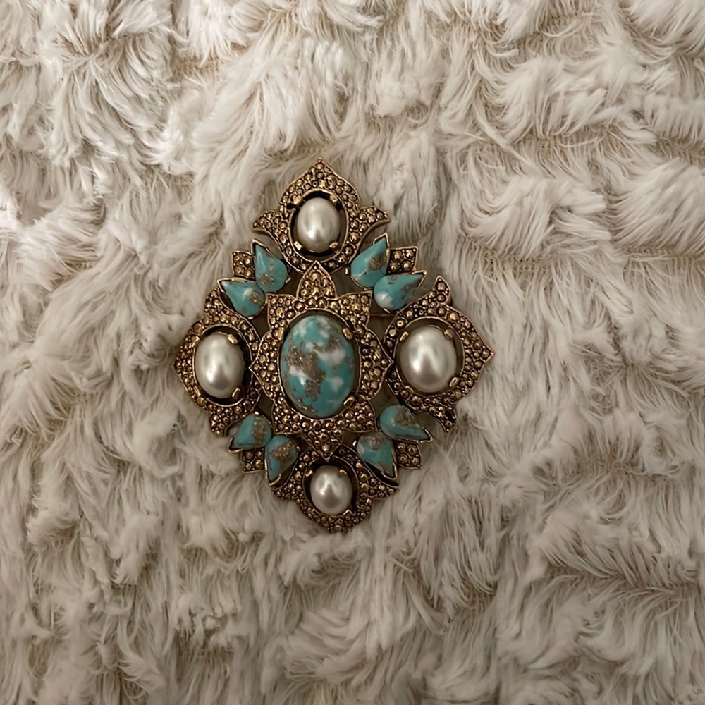 SarahCov Vintage Brooch